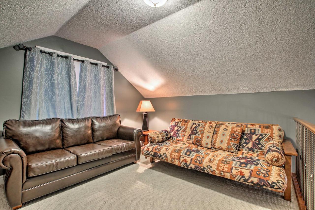 הוילה Pine Lake Whispering Pines Cabin With Pool, Lake And Golf Access! מראה חיצוני תמונה